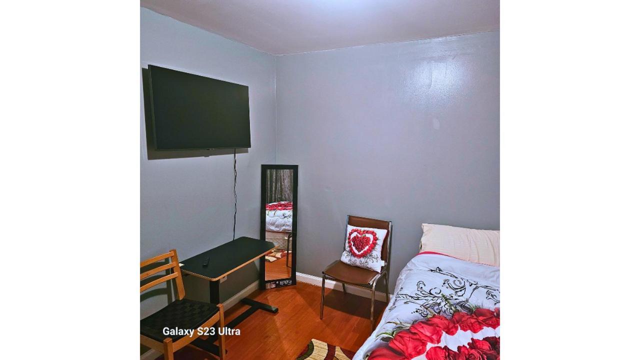 Divine Guest House Room D. 6Mins Near Ewr Newark Airport, 4Mins To Penn Station / Prudential エクステリア 写真