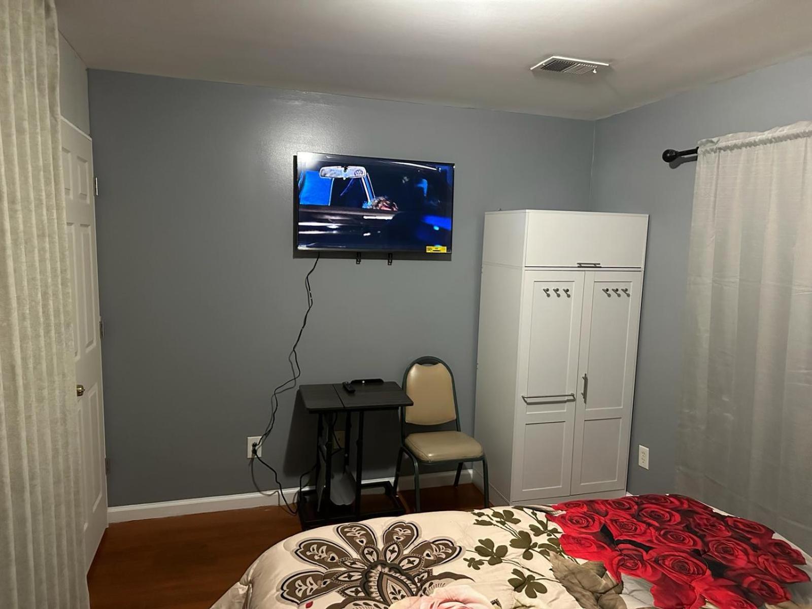 Divine Guest House Room D. 6Mins Near Ewr Newark Airport, 4Mins To Penn Station / Prudential エクステリア 写真